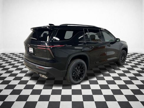 New 2026 Chevrolet Traverse LT w/ Midnight/Sport Edition AWD/4WD image 8