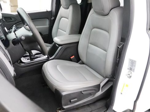 Used 2019 Chevrolet Colorado W/T w/ WT Convenience Package AWD/4WD image 8