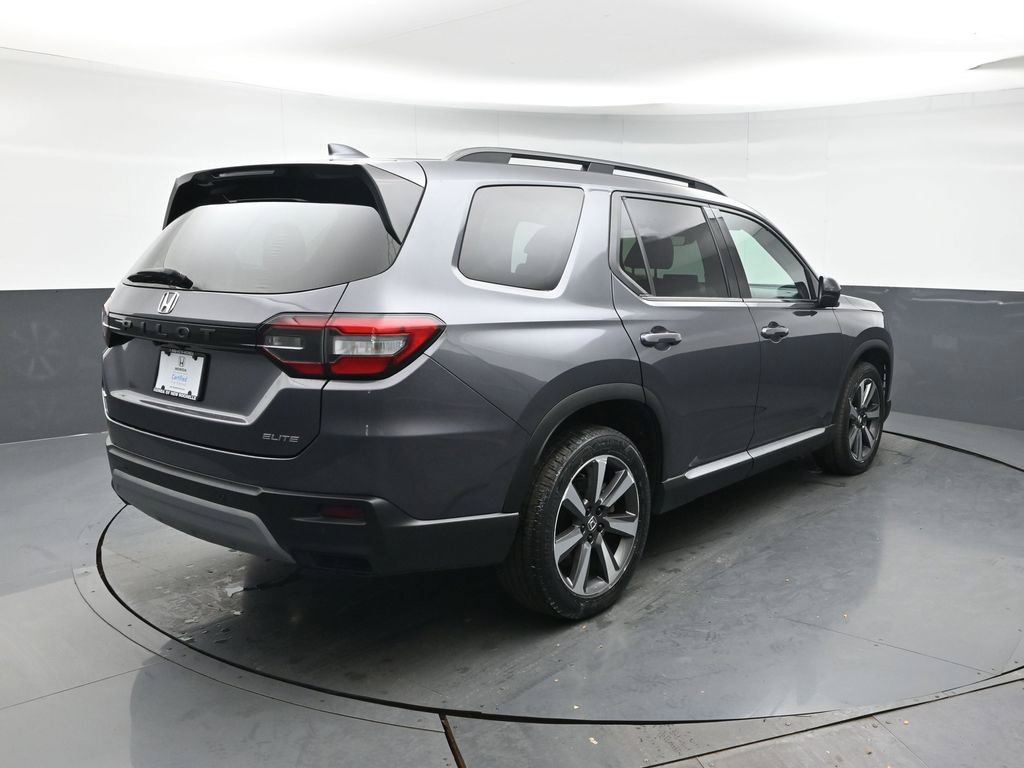 Used 2024 Honda Pilot Elite image 6
