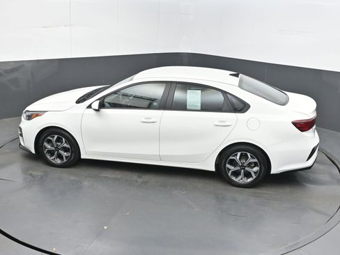 Used 2021 Kia Forte LXS FWD image 33