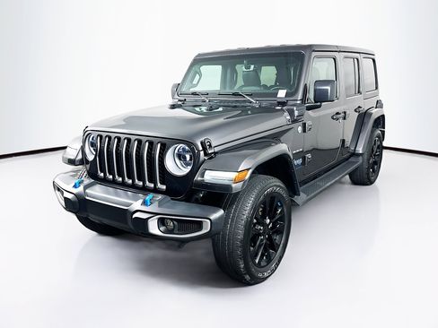 Used 2023 Jeep Wrangler Sahara w/ Cold Weather Group image 3