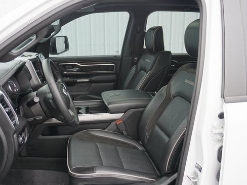 Used 2023 RAM 1500 Laramie image 12