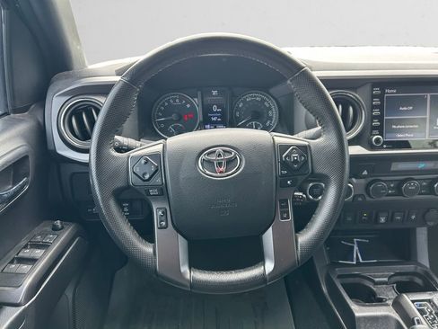Used 2021 Toyota Tacoma TRD Off-Road w/ Technology Package AWD/4WD image 14