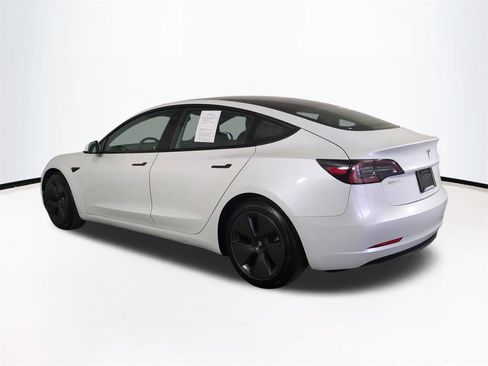 Used 2021 Tesla Model 3 Standard Range Plus image 7