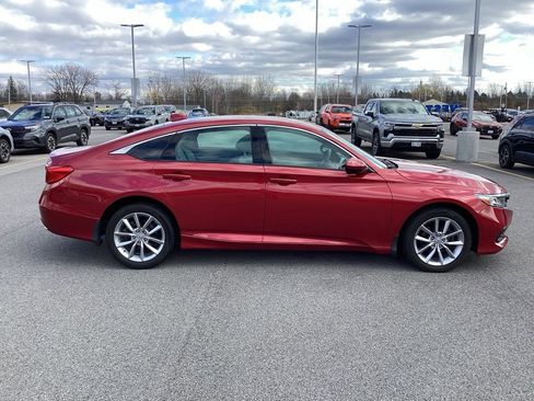 Used 2022 Honda Accord LX image 11
