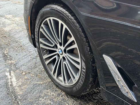 Used 2018 BMW 540i xDrive image 40