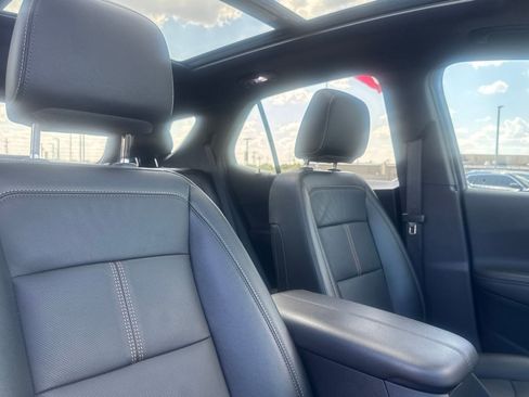 Used 2024 Chevrolet Equinox Premier FWD image 26