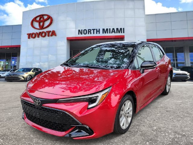 Used 2024 Toyota Corolla SE FWD image 2