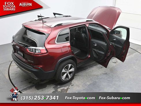 Used 2019 Jeep Cherokee Limited image 34