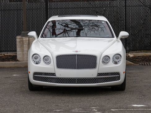 Used 2015 Bentley Flying Spur V8 image 12