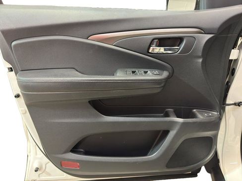 Used 2017 Honda Pilot EX-L image 14