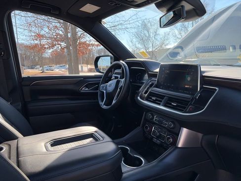 Used 2024 Chevrolet Tahoe Z71 w/ Z71 Off-Road Package image 30