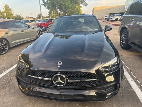 Used 2024 Mercedes-Benz C 300 Sedan image 2