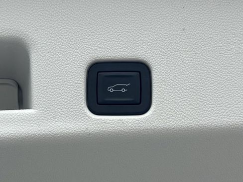 New 2025 Buick Enclave Avenir image 23
