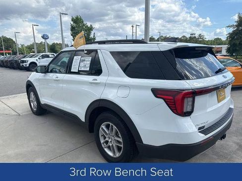 Certified 2026 Ford Explorer Active w/ Active Comfort Package RWD image 4