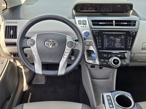 Used 2016 Toyota Prius V Four FWD image 25