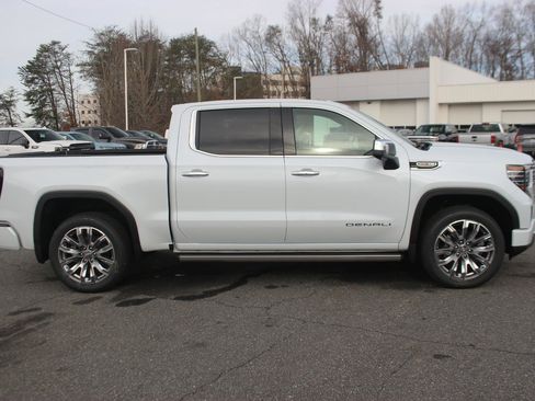 New 2026 GMC Sierra 1500 Denali image 8