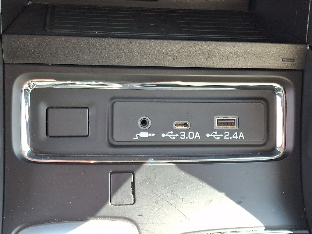 Used 2023 Subaru Ascent Limited AWD/4WD image 26