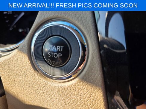 Used 2014 Nissan Rogue SV w/ SV Premium Package image 12