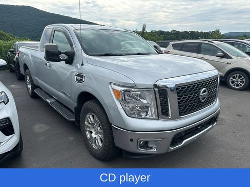 Used 2017 Nissan Titan SV AWD/4WD image 2