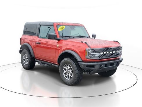 Certified 2024 Ford Bronco Badlands image 2