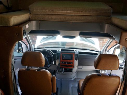 Used 2012 Mercedes-Benz Sprinter 3500 image 25