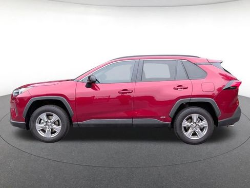 Used 2024 Toyota RAV4 LE AWD/4WD image 3