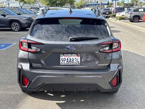 Used 2024 Subaru Crosstrek 2.5i Limited w/ Crosstrek Mirror Package AWD/4WD image 5