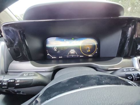 Used 2023 Kia Sorento SX image 16