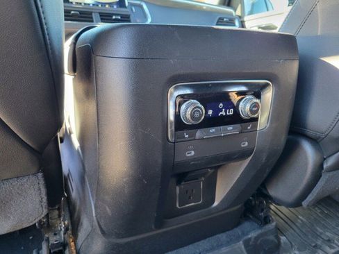 Used 2024 GMC Yukon AT4 w/ AT4 Premium Package AWD/4WD image 35