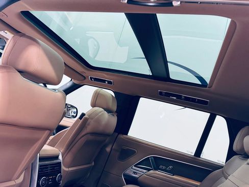 Used 2025 Land Rover Range Rover Long Wheelbase SE image 34