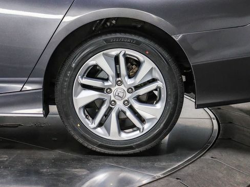 Used 2019 Honda Accord LX image 10