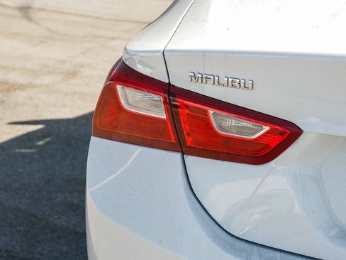 Used 2023 Chevrolet Malibu LT FWD image 7