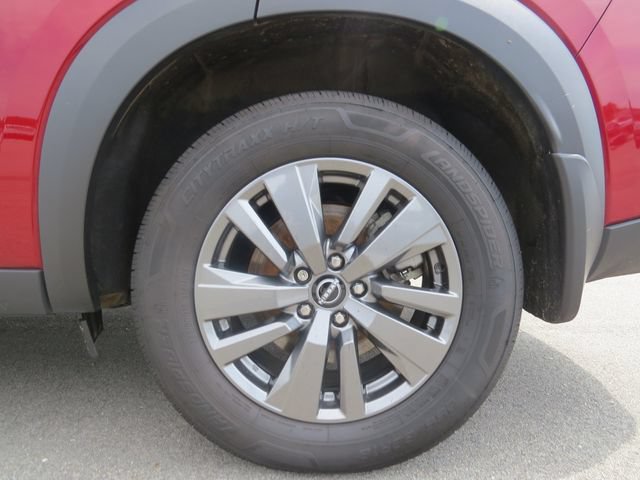 Used 2025 Nissan Pathfinder SV AWD/4WD image 11