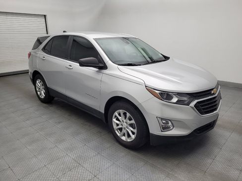 Used 2021 Chevrolet Equinox LS w/ LS Convenience Package FWD image 11