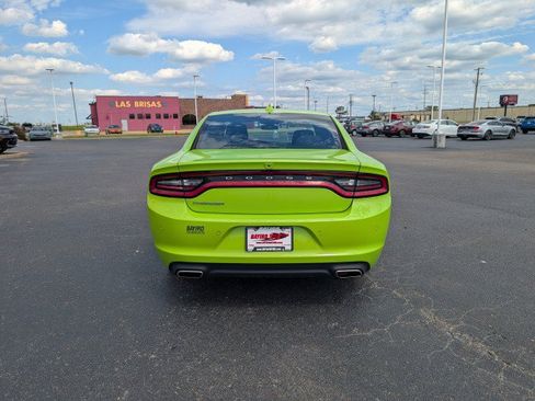 Used 2023 Dodge Charger SXT RWD image 6