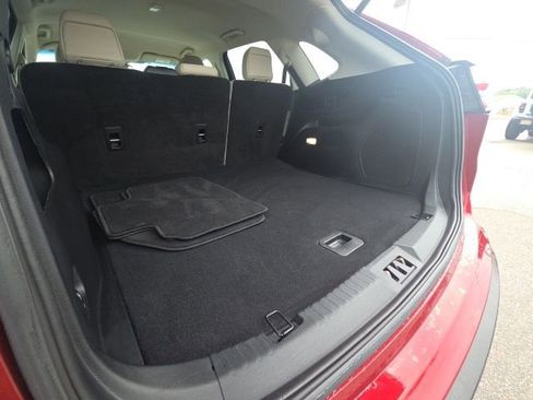 Used 2019 Ford Edge Titanium FWD image 10