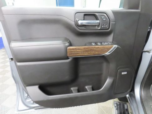 Used 2019 Chevrolet Silverado 1500 High Country w/ High Country Premium Package AWD/4WD image 75