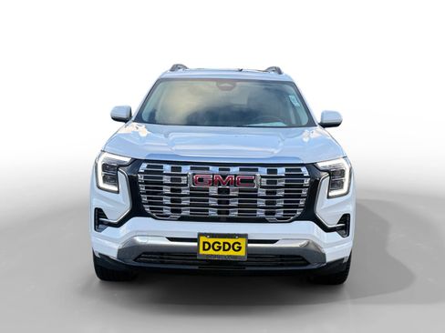 New 2026 GMC Terrain Denali w/ LPO, Floor Liner Package image 8