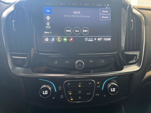 Used 2023 Chevrolet Traverse LT AWD/4WD image 45