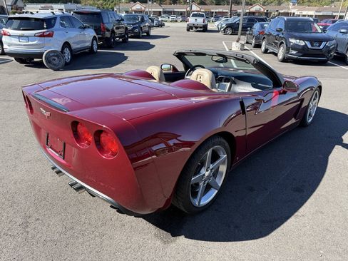 Used 2006 Chevrolet Corvette Convertible w/ Preferred Equipment Group RWD image 7