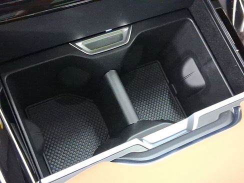 New 2026 Land Rover Range Rover Sport SE image 24