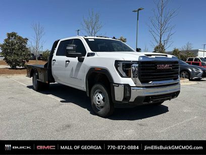 New 2025 GMC Sierra 3500 Pro w/ Convenience Package