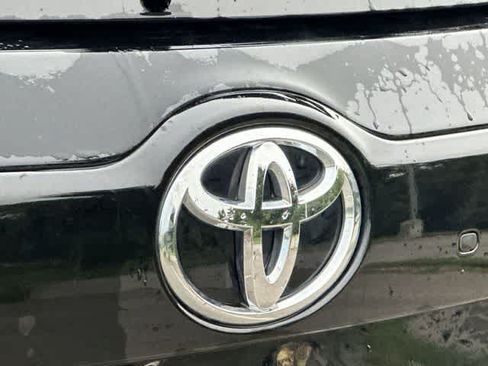 Used 2016 Toyota Highlander Limited AWD/4WD image 19