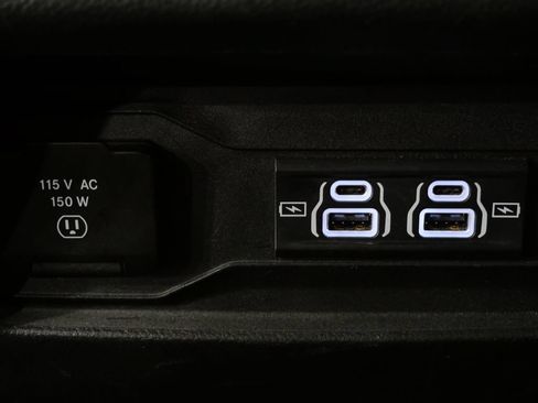 Used 2023 Jeep Grand Cherokee Altitude AWD/4WD image 26