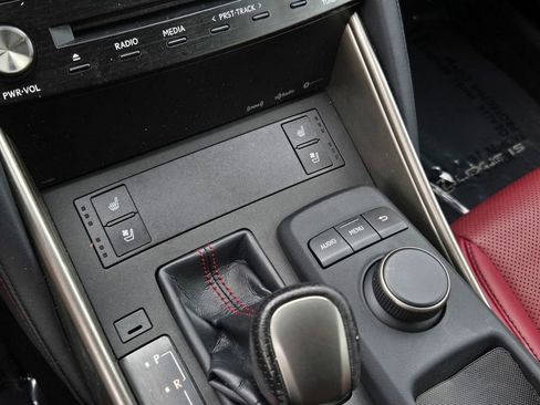 Used 2018 Lexus IS 300 F Sport image 22