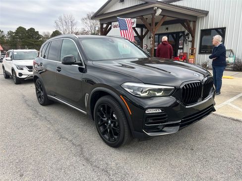 Used 2019 BMW X5 xDrive40i w/ Convenience Package image 2