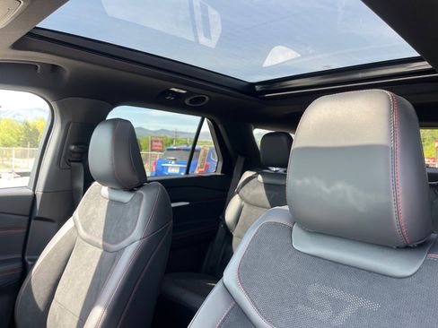 New 2026 Ford Explorer ST AWD/4WD image 7