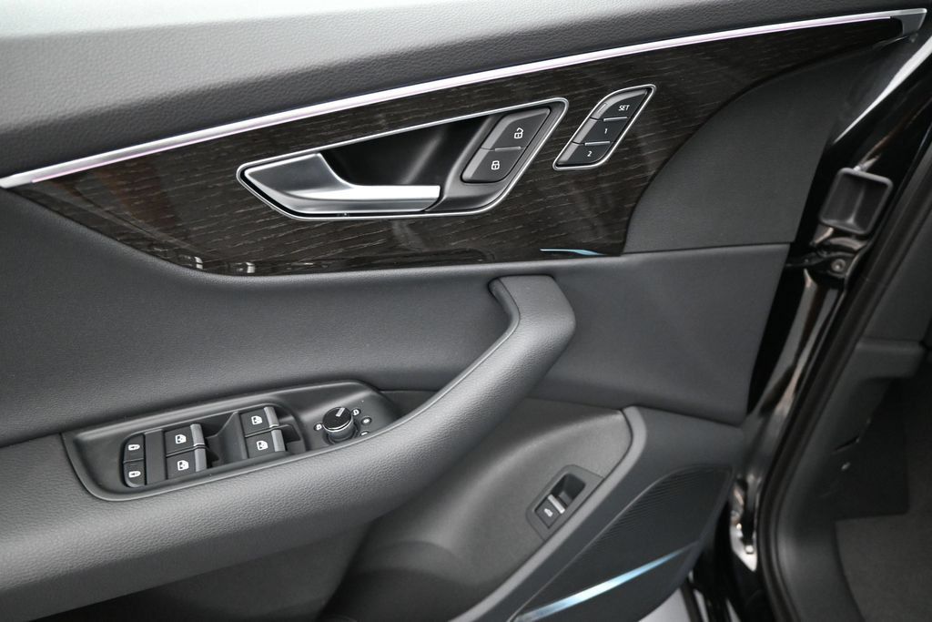 New 2026 Audi Q7 2.0T Premium AWD/4WD image 6