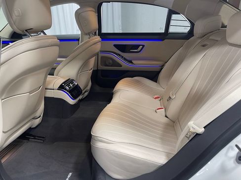 Certified 2022 Mercedes-Benz S 500 4MATIC w/ AMG Line Package image 25